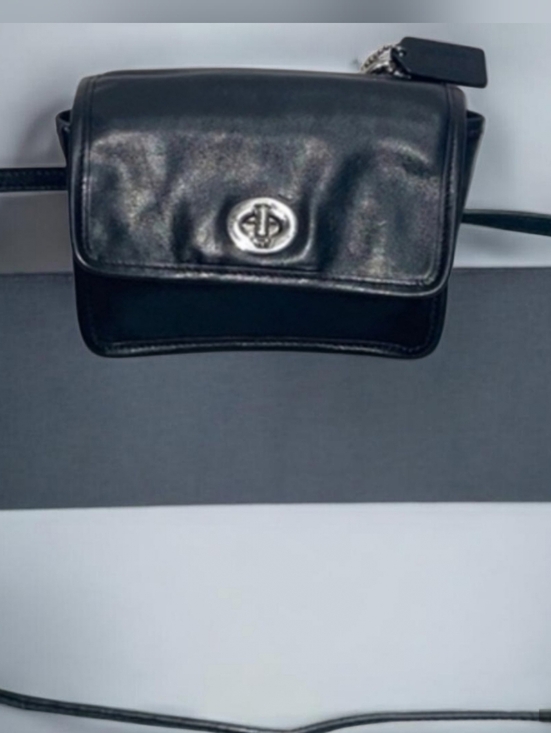 Coach Handbags - EUC- Coach Legacy turnlock mini bag Black Leather Mini.